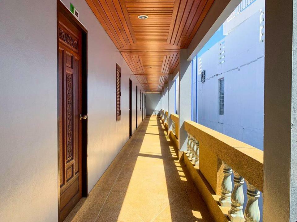 Coconut Grove Hotel Samui 查汶海滩 外观 照片