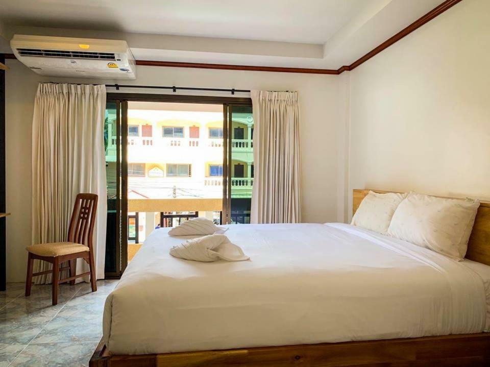 Coconut Grove Hotel Samui 查汶海滩 外观 照片