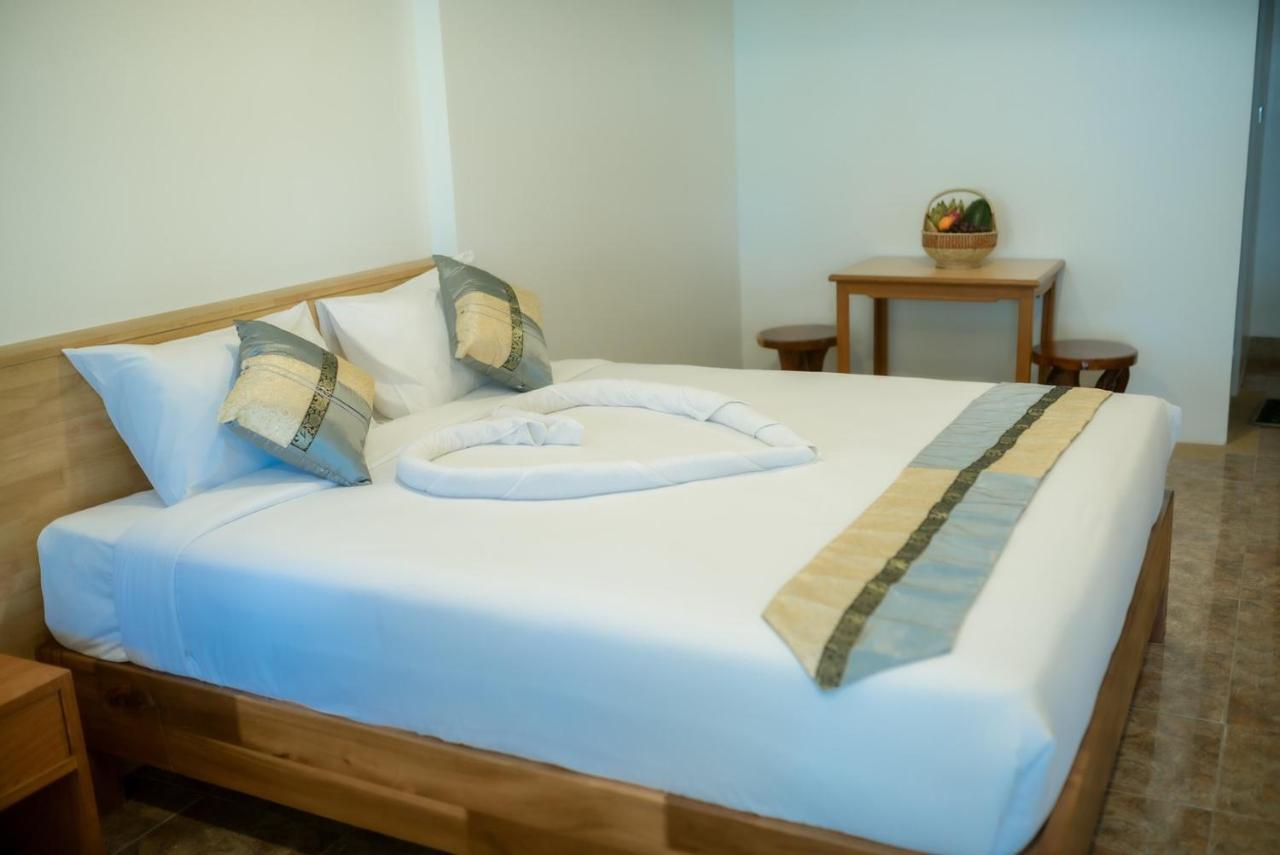 Coconut Grove Hotel Samui 查汶海滩 外观 照片