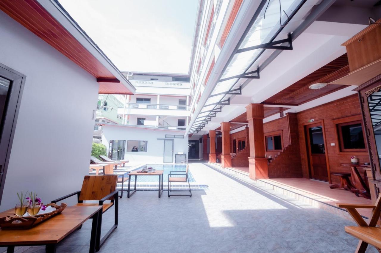 Coconut Grove Hotel Samui 查汶海滩 外观 照片