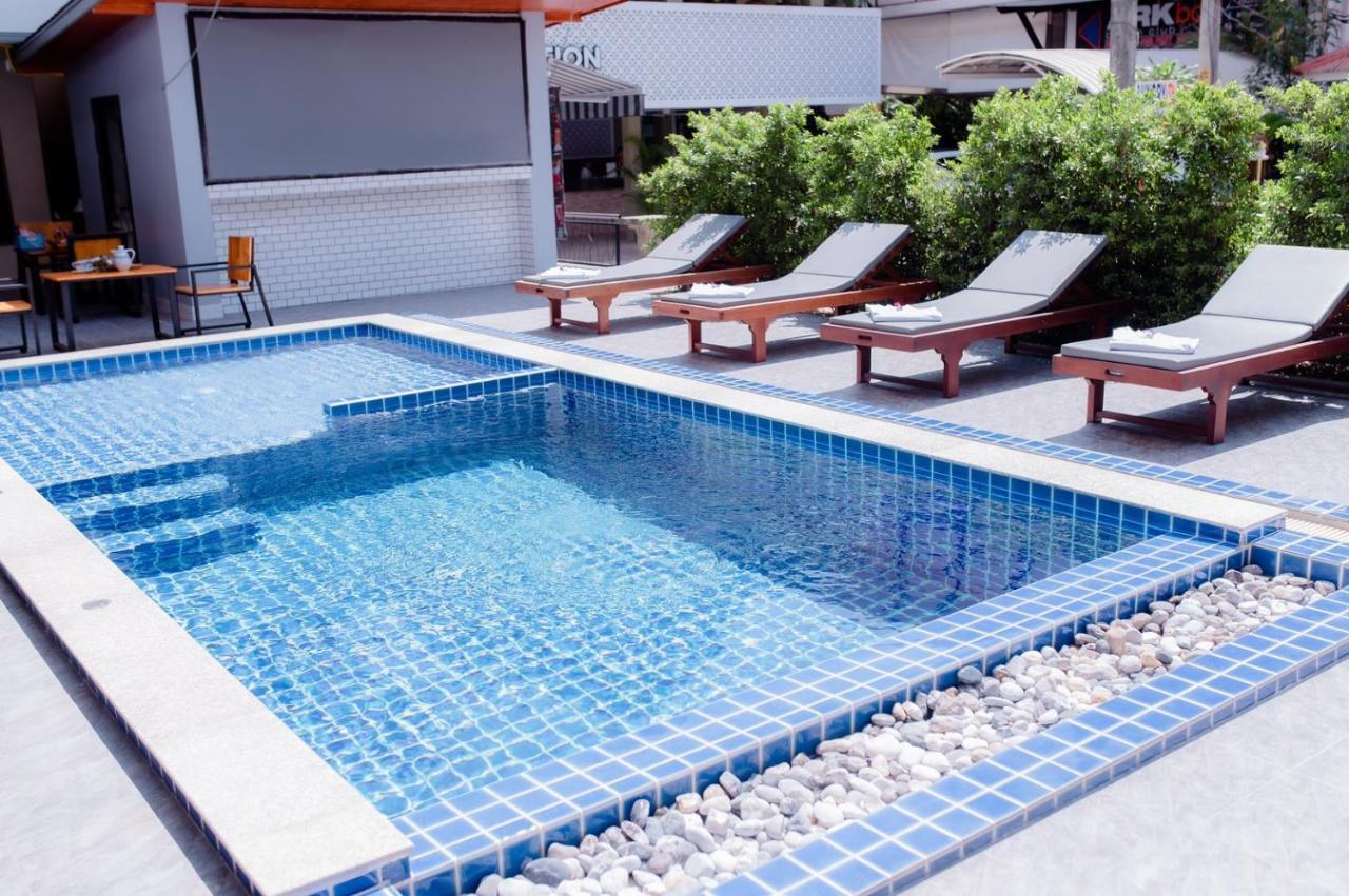 Coconut Grove Hotel Samui 查汶海滩 外观 照片